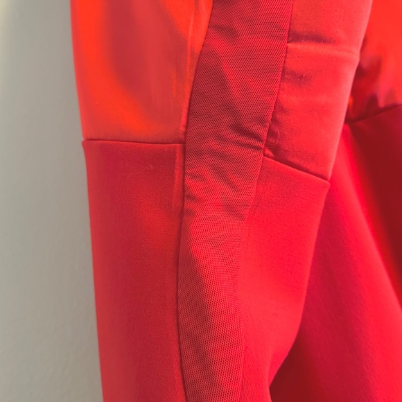 LIKELY SOLEI DRESS IN RED SIZE 14 - Picture 7 of 9